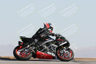 media/Dec-01-2025-Moto Forza (Mon) [[2daa91e15f]]/2-Intermediate Group/Session 2 Turn 9 Entry/